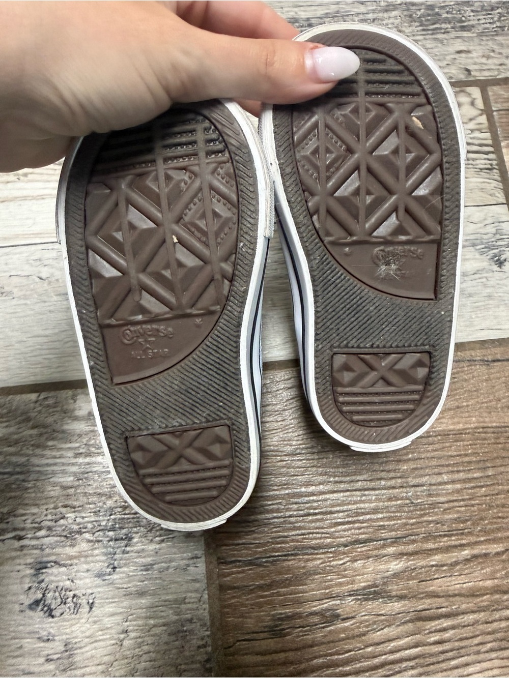 Converse Kids Lavender Canvas Sneakers with Pink Interior - Picture 2 of 3